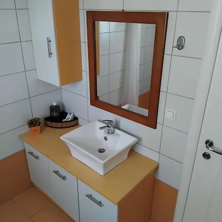 Litsa House شقة Karousádes